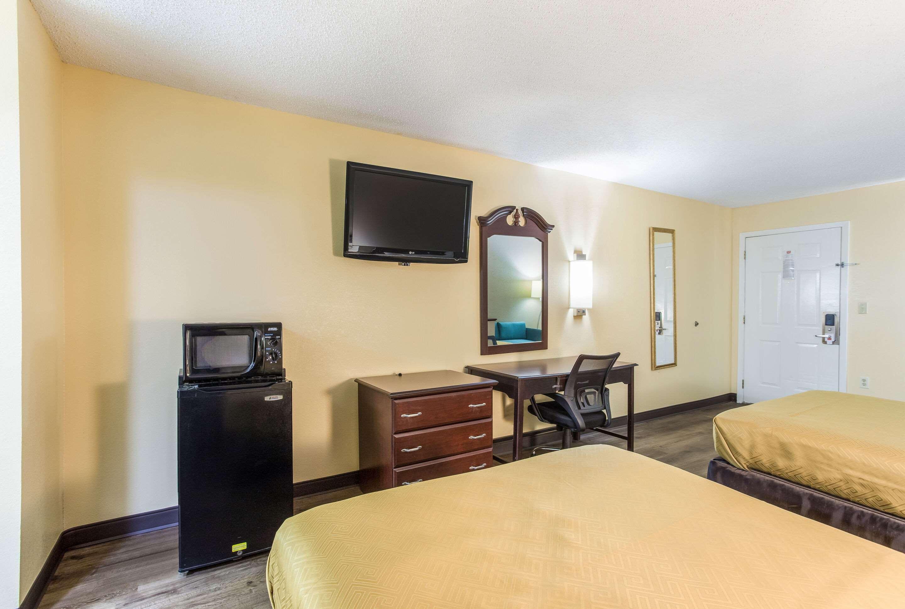 Econo Lodge Clinton Ngoại thất bức ảnh